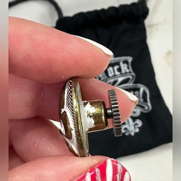 Rock revival jeans replacement button - Picture 2 of 4